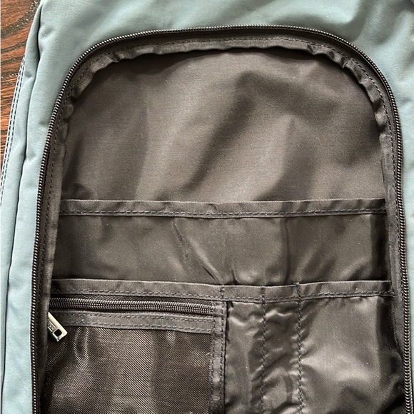 Hedgren backpack - Picture 2 of 5